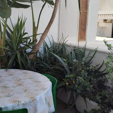 Gallybi Apartment *