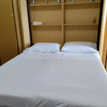 Apartment Gallybi *